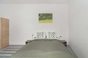 Poznan Stylish Grey Apartment by Renters