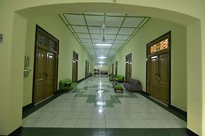 Hotel Irian Surabaya