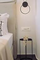 Terra Petra Villa - The Seafront Retreat