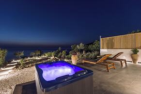 Terra Petra Villa - The Seafront Retreat