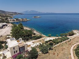 Terra Petra Villa - The Seafront Retreat