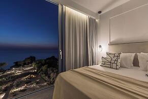 Terra Petra Villa - The Seafront Retreat