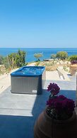 Terra Petra Villa - The Seafront Retreat