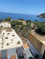 Terra Petra Villa - The Seafront Retreat
