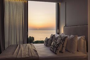 Terra Petra Villa - The Seafront Retreat