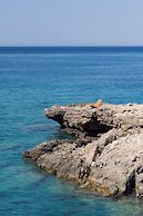 Terra Petra Villa - The Seafront Retreat
