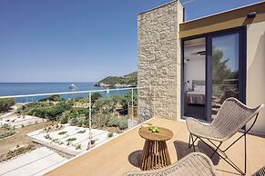Terra Petra Villa - The Seafront Retreat