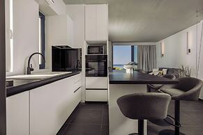 Terra Petra Villa - The Seafront Retreat