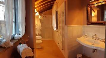 Cordella in Valdorcia Truffle & Olive Oil Resort - Podere Borgasso