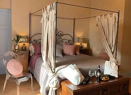 Cordella in Valdorcia Truffle & Olive Oil Resort - Podere Borgasso