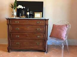 Cordella in Valdorcia Truffle & Olive Oil Resort - Podere Borgasso