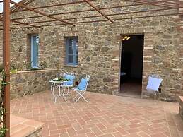 Cordella in Valdorcia Truffle & Olive Oil Resort - Podere Borgasso