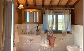 Cordella in Valdorcia Truffle & Olive Oil Resort - Podere Borgasso