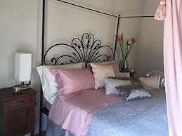 Cordella in Valdorcia Truffle & Olive Oil Resort - Podere Borgasso