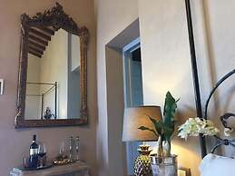 Cordella in Valdorcia Truffle & Olive Oil Resort - Podere Borgasso