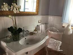 Cordella in Valdorcia Truffle & Olive Oil Resort - Podere Borgasso