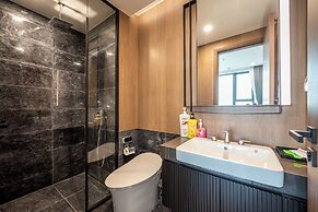 Lumiere Riverside Condo and Suite KHC