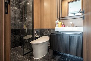 Lumiere Riverside Condo and Suite KHC