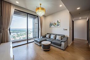 Lumiere Riverside Condo and Suite KHC