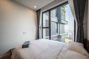 Lumiere Riverside Condo and Suite KHC