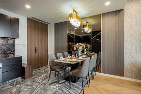 Lumiere Riverside Condo and Suite KHC