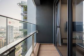 Lumiere Riverside Condo and Suite KHC