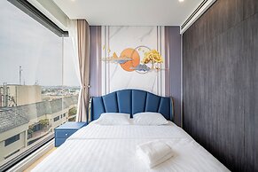 Lumiere Riverside Condo and Suite KHC