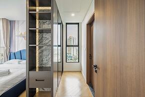 Lumiere Riverside Condo and Suite KHC