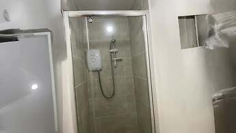 Stylish 1-bed Apt - Sleeps 4 - Parking - Wifi