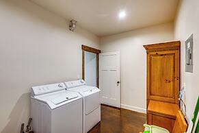 5 Mi to Devil Creek Reservoir: Idaho Farmhouse!