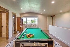 5 Mi to Devil Creek Reservoir: Idaho Farmhouse!