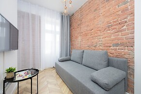 A Unique Studio for 4 by Renters