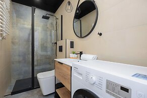 A Unique Studio for 4 by Renters