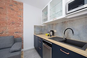 A Unique Studio for 4 by Renters