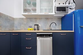 A Unique Studio for 4 by Renters