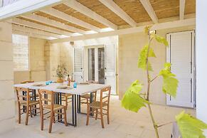 Villa La Reimunda 2 Garden And Pool