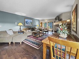 Be310 Bridge End Pet Friendly 2 Bedroom Condo by RedAwning