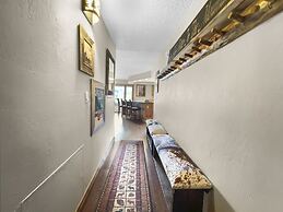 Be310 Bridge End Pet Friendly 2 Bedroom Condo by RedAwning