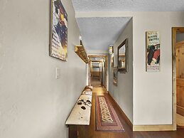 Be310 Bridge End Pet Friendly 2 Bedroom Condo by RedAwning