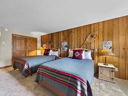 Be310 Bridge End Pet Friendly 2 Bedroom Condo by RedAwning