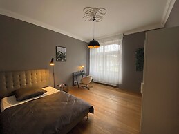 Room-zimmer mit Stuck in Co-living Apart