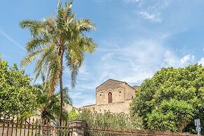 Stylish Apartment near Piazza Magione