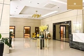 Mactan Newtown Family 2 Bedroom with Balcony free wifi and pool access