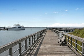 Augusta Village Sandestin by Gibson BR