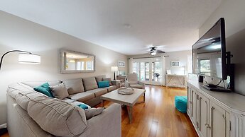 Augusta Village Sandestin by Gibson BR