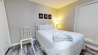 Augusta Village Sandestin by Gibson BR