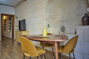 Unforgettable stay in Bordeaux heart