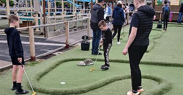 3-bed Caravan - Haven Lakeland Leisure Park