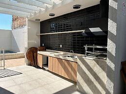 Piscina academia metro  Brazilian Corner