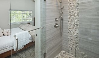 Luxury 3 Bedroom Condo in Vail Village